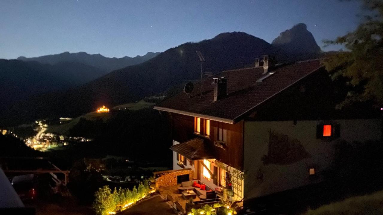 Fless Apartment San Martino in Badia Bagian luar foto