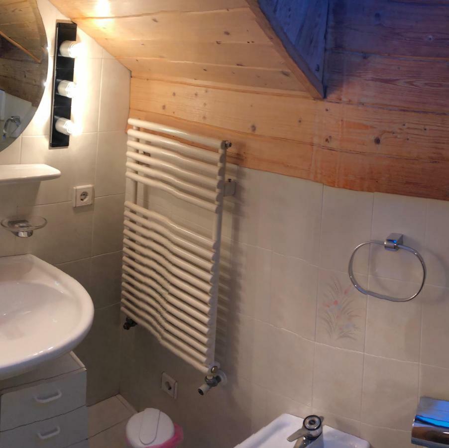Fless Apartment San Martino in Badia Bagian luar foto