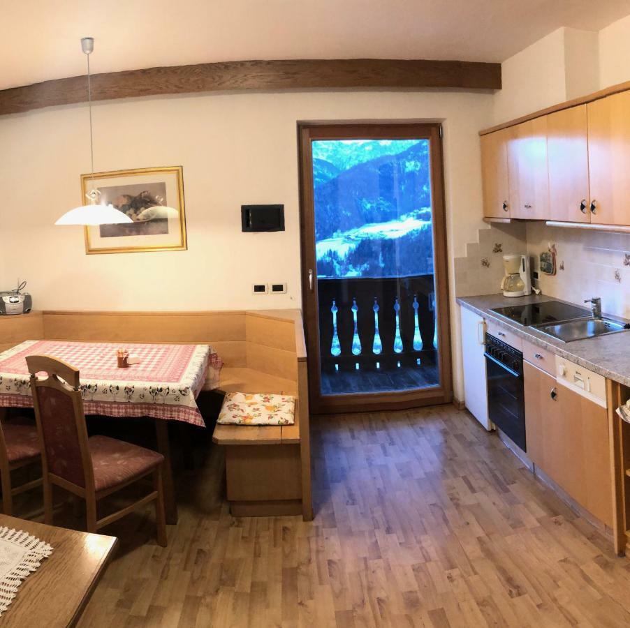 Fless Apartment San Martino in Badia Bagian luar foto
