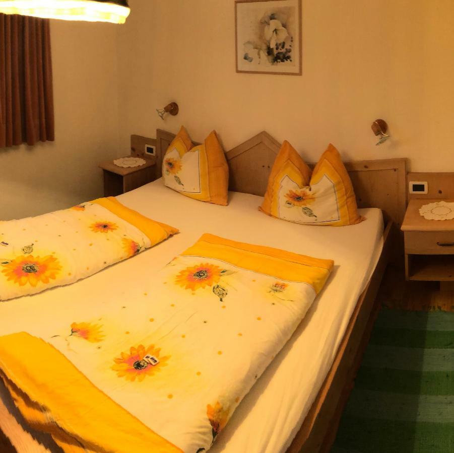 Fless Apartment San Martino in Badia Bagian luar foto