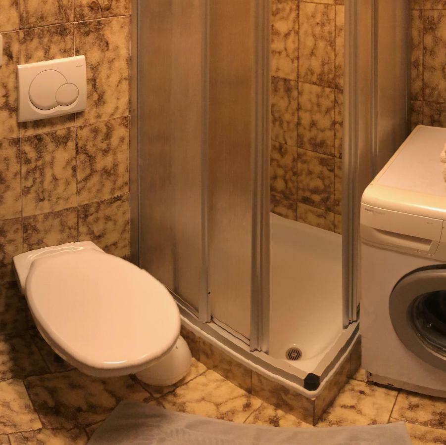 Fless Apartment San Martino in Badia Bagian luar foto