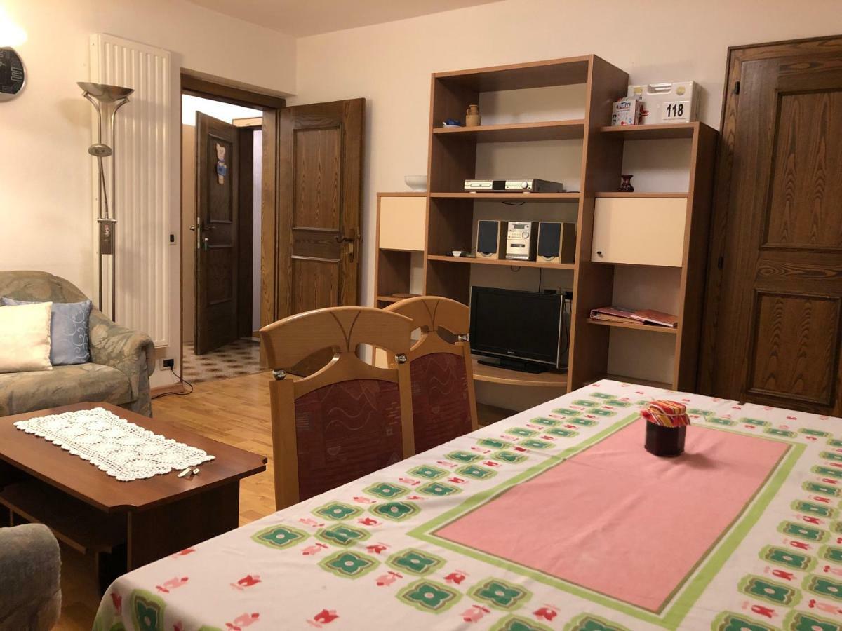 Fless Apartment San Martino in Badia Bagian luar foto